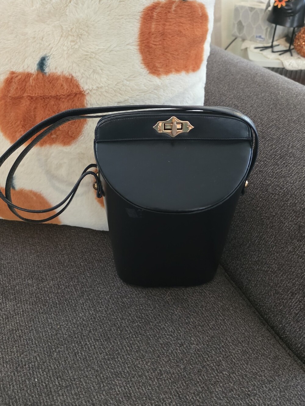Vintage Lennox Bucket Style Handbag, Flaw